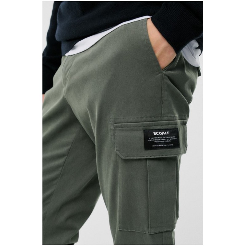 Pantalón Cargo 100% Algodón Reciclado – Tiro Medio y Bolsillos | ECOALF Pantalón Cargo 100% Algodón Reciclado – Tiro Medio y Bolsillos | ECOALF
