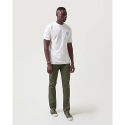 Camiseta Peace Arena de Altonadock | Estilo Aventurero y Algodón 100%