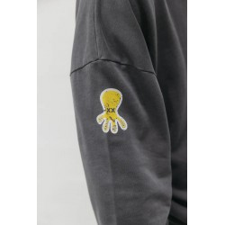Sudadera Unisex Gris con Print Pulpo – Estilo Urbano