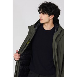 Abrigo Yuki Softshell Impermeable Hombre – Diseño Urbano y Aislante Térmico