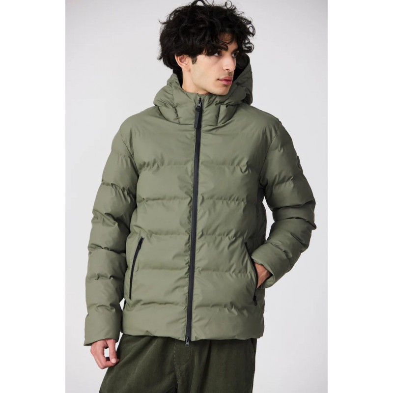 Abrigo Hrom | Acolchado impermeable y urbano Abrigo Hrom | Acolchado impermeable y urbano