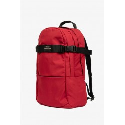 Mochila roja Bergen reciclada y vegana | Funcional y sostenible
