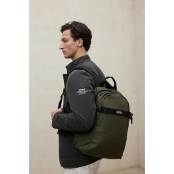 Mochila verde Bergen reciclada y vegana | Funcional y sostenible