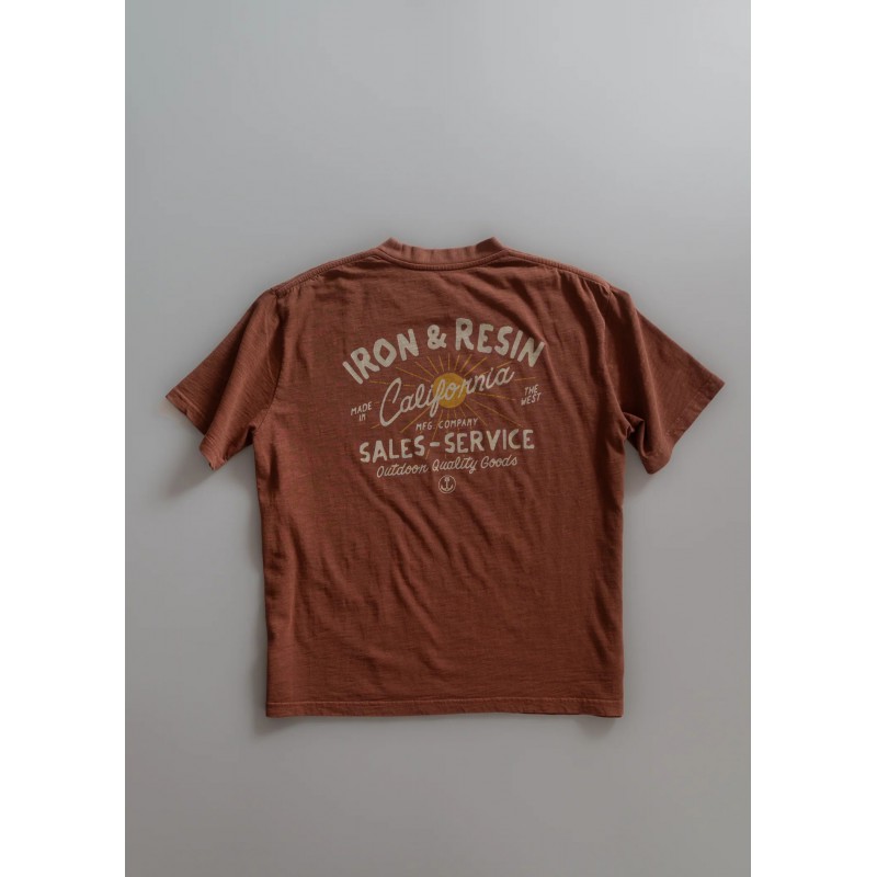 Camiseta Iron & Resin California Teja | Estilo Náutico Casual Hombre | Eolo Sanxenxo