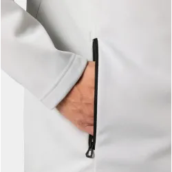 La chaqueta de forro polar HP para hombre está diseñada para ofrecer calidez, comodidad y libertad de movimiento en condiciones