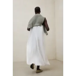 Vestido blanco lino Ecoalf | Fácil, cómodo y con presencia