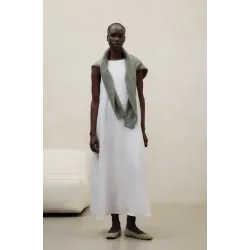 Vestido blanco lino Ecoalf | Fácil, cómodo y con presencia