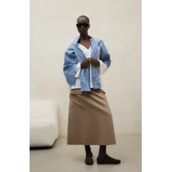 Blusa blanca Ecoalf mujer | Escote pico y caída fluida